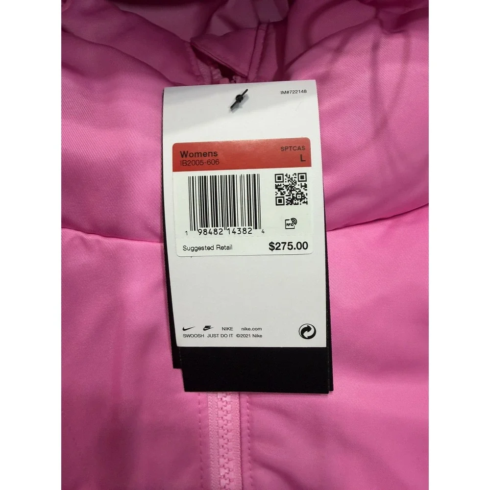 Nike sportswear swoosh